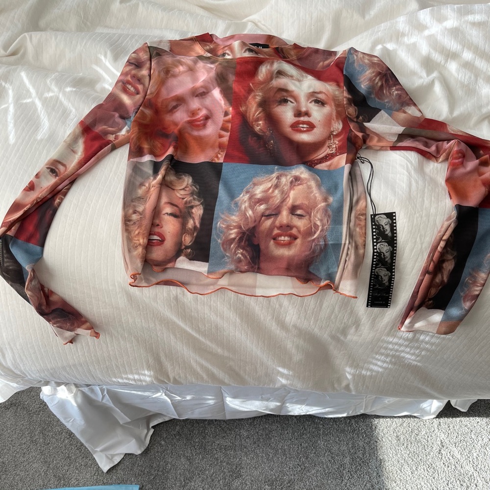 COPY - Marilyn Monroe mesh top